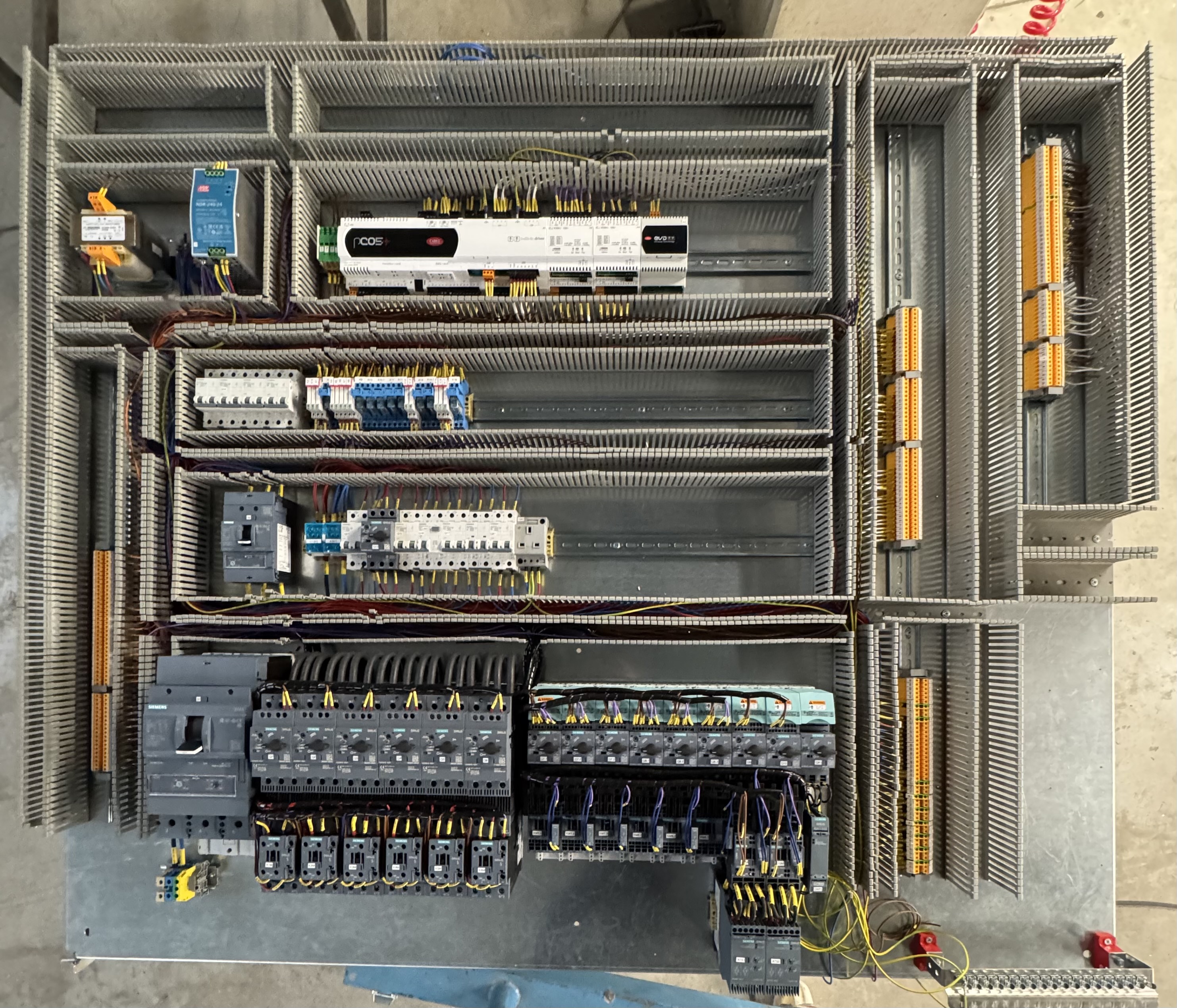 Rozdzielnica Smart Home instalacja elektryczna Automatyka inteligentny dom Zonik Automation